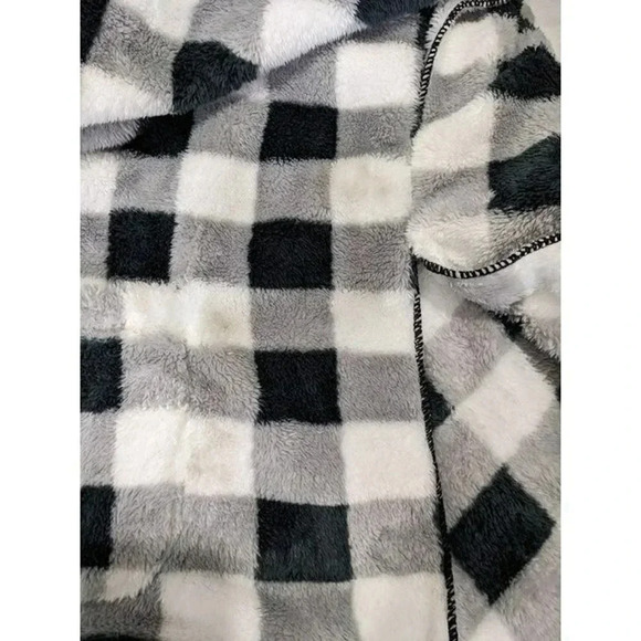 Steve Madden Sherpa Hooded Open Front Poncho Black & White Buffalo Check O/S $98 - Picture 4 of 4